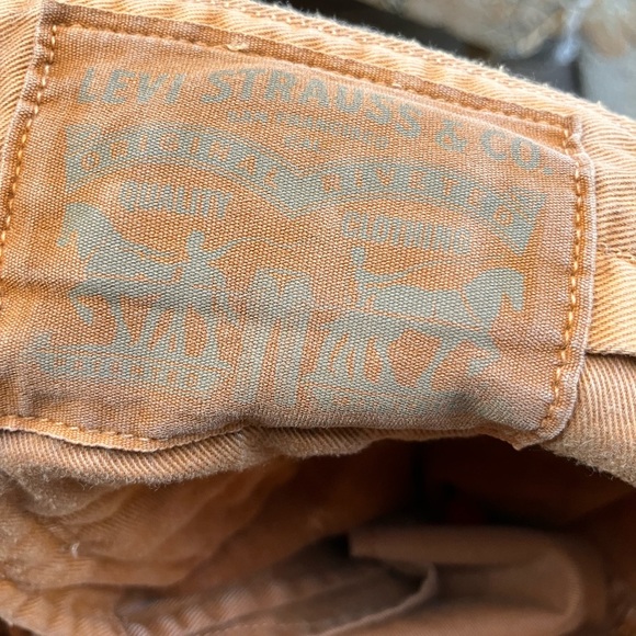 Levi’s shorts stone washed dyed size 34 waist - Picture 8 of 8